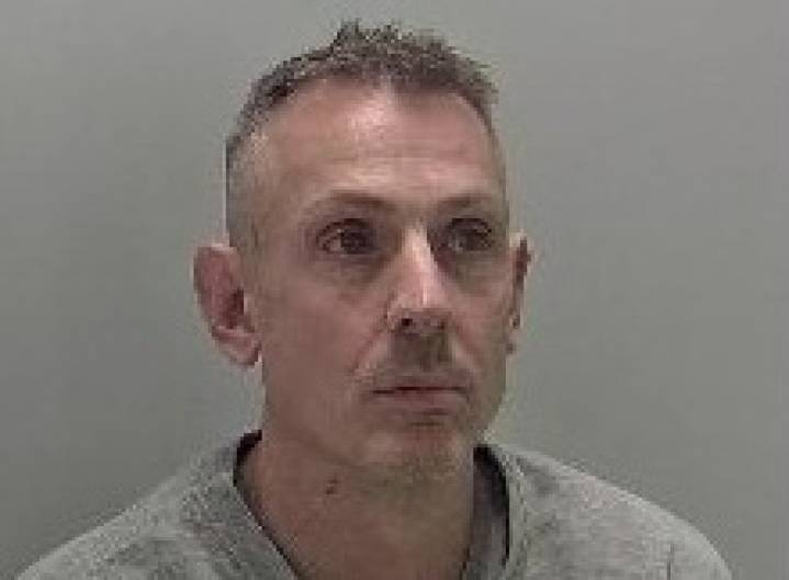 Van driver jailed after ramming police and speeding off along wrong side of M40 | Local News 