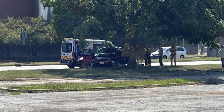 Accident with injuries reported on Evansville’s Westside