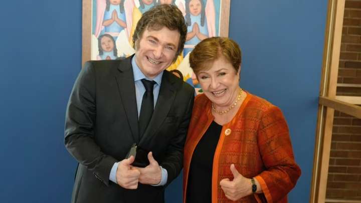 El Gobierno le adelantó al FMI que el Presupuesto 2026 tendrá más ajuste y déficit cero