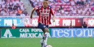 Chivas enfrentará a Tigres sin el 'Piojo' Alvarado