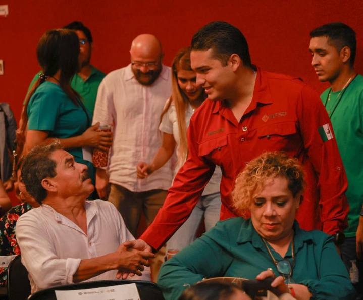 Eduardo Asencio impulsa la inclusión con concierto en Lengua de Señas Mexicana, inspirado en Cri