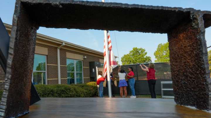 Piece of Twin Towers connects Tuscaloosa students to 9/11 history