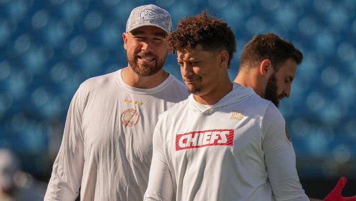 Patrick Mahomes Reminds Brazilian Reporter Travis Kelce Is 'Engaged'