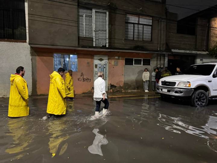 Fuertes lluvias dejan severas afectaciones en La Paz