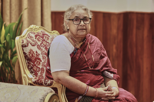 La nueva primera ministra de Nepal pide calma tras las protestas mortales