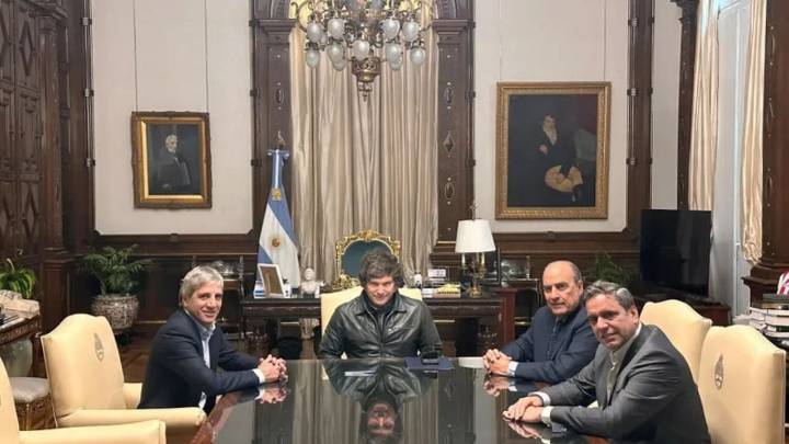 Gesto a gobernadores "afines": Javier Milei designó a Lisandro Catalán como nuevo ministro del Interior