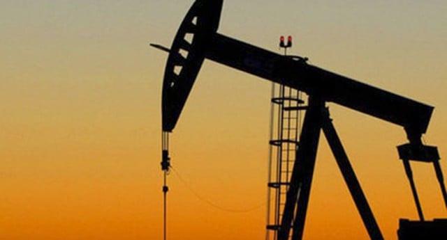 Oil rises after attacks on Russian refineries