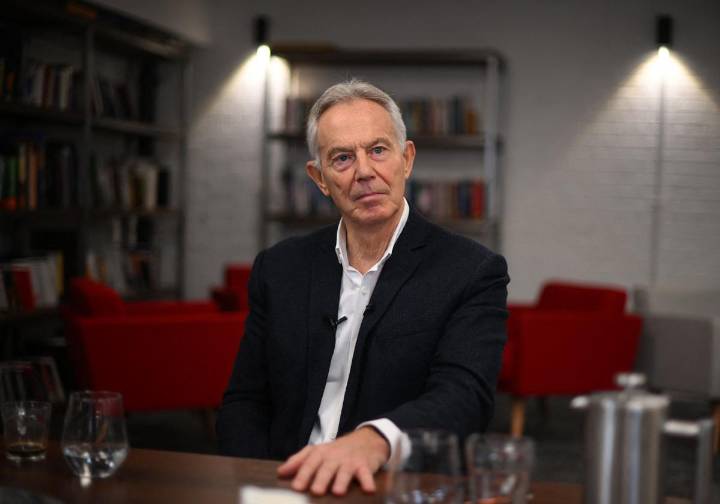 Blair emerge de la mano de la Casa Blanca para el gobierno de una Franja arrasada