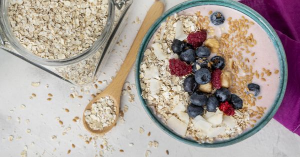 Avena en el desayuno: cómo prepararla para aprovechar todos sus nutrientes y tener energía todo el día