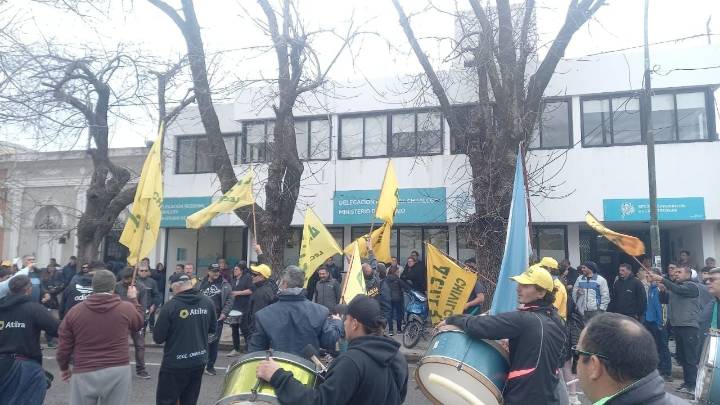 Reclamo por “La Suipachense” en el Ministerio de Trabajo