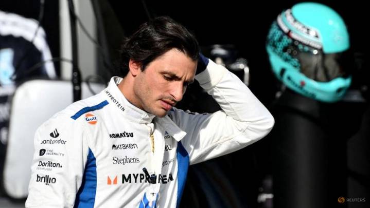 Dutch GP stewards cancel penalty points handed to Sainz