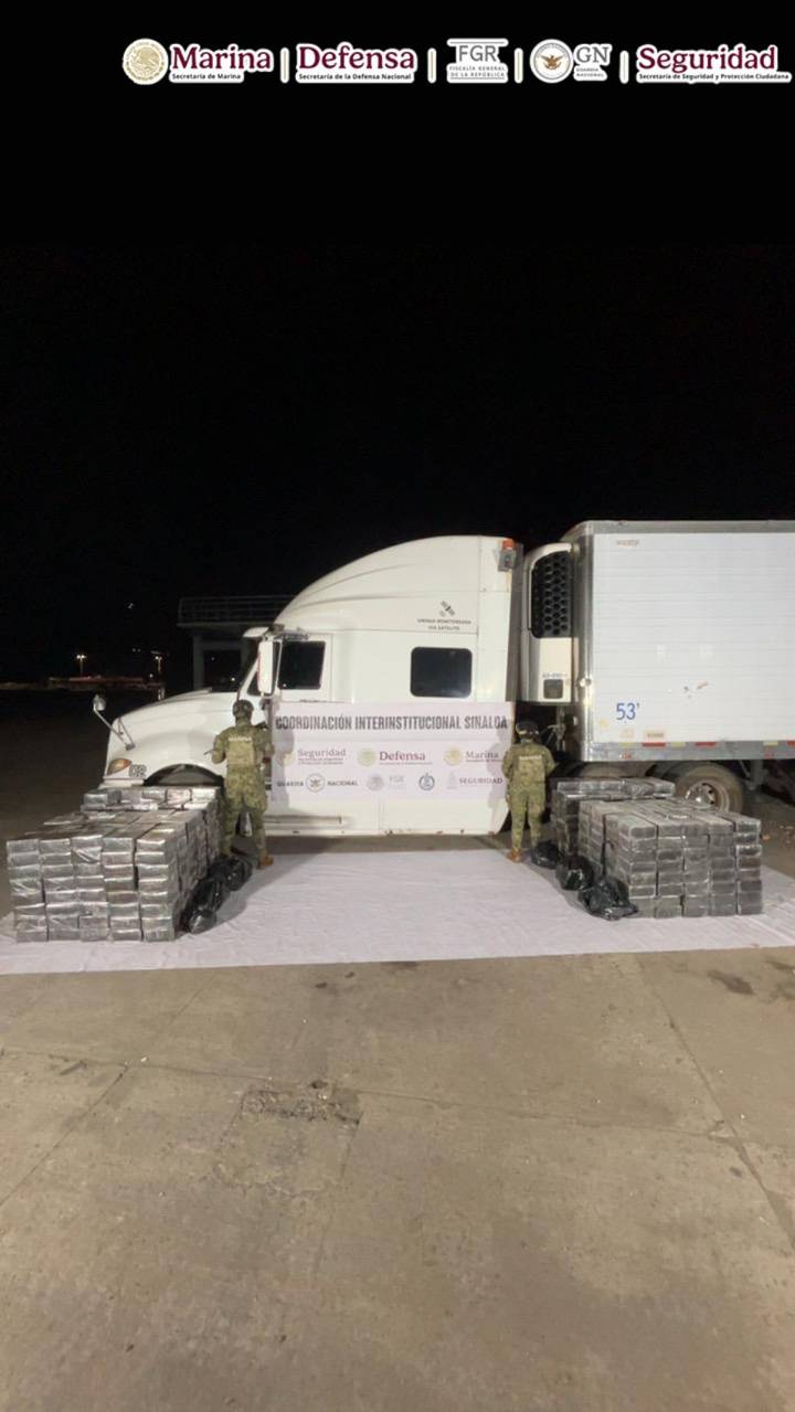 Hallan 1.5 toneladas de metanfetamina en fondo de tractocamión en Mazatlán
