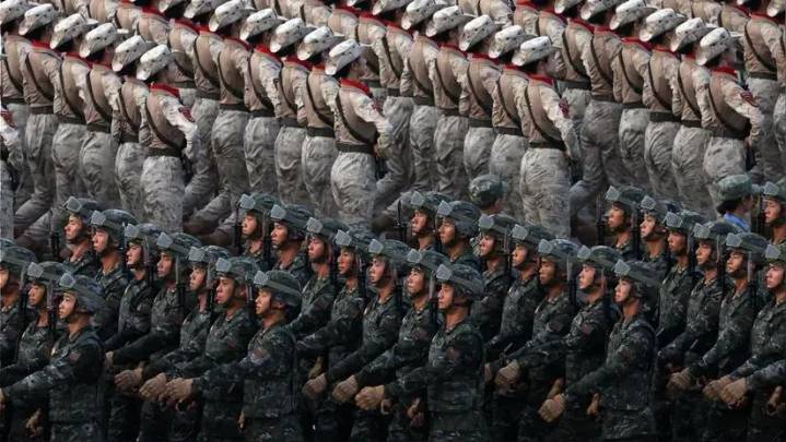 China mostró su poderío armamentístico en impresionante desfile militar en la plaza de Tiananamen [FOTOS]