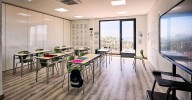 Sánchez anuncia una ley para rebajar las horas lectivas del profesorado
