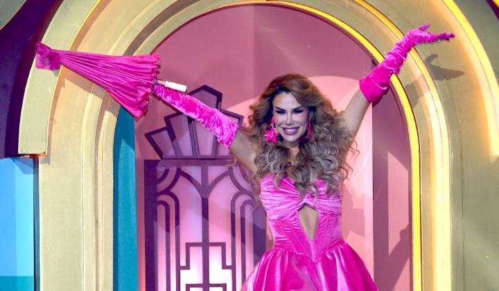 Ninel Conde se disculpa con la comunidad transgénero