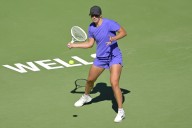 Deadspin | Iga Swiatek dominates to reach Korea Open final
