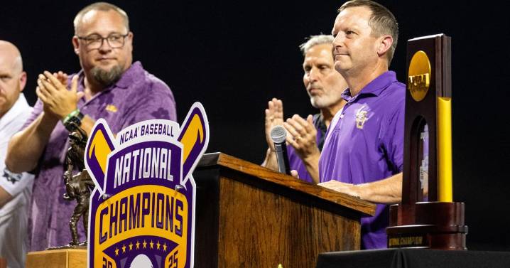 LSU's Jay Johnson to receive raise after national title