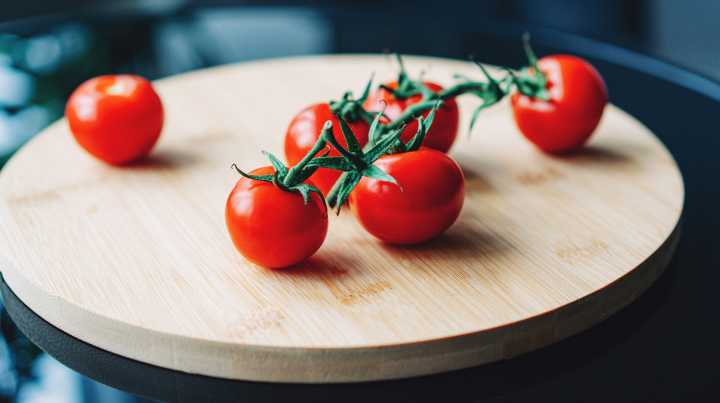 Maximize Garden Space By Growing A Bounty Of Tomatoes Upside Down