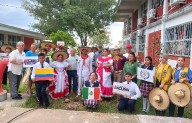 Plantan ‘Árbol de la Paz’ en escuela secundaria