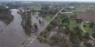 Tras la tormenta de Santa Rosa, hay alerta por la crecida del río Carcarañá: hubo evacuaciones y cortes de ruta