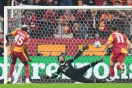 Liverpool goalkeeper Alisson injured in Champions League match at Galatasaray