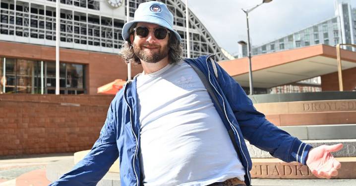 ‘I wonder-walked a mile in the Gallaghers’ shoes – now I’m ready to join Oasis’  