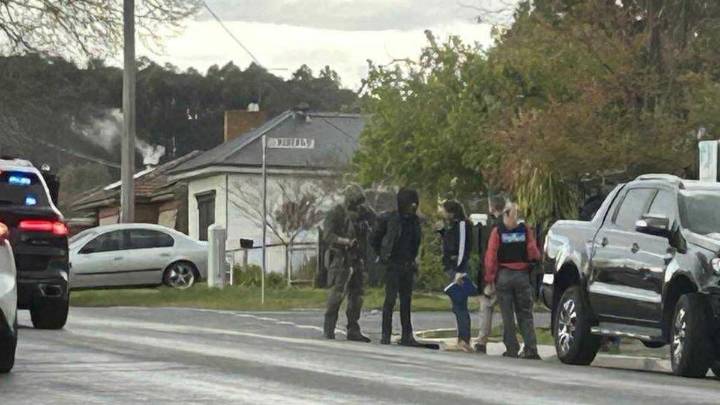 Cops storm Alpine home in hunt for alleged cop killer Dezi Freeman