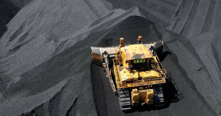 Coal 'crisis': hundreds of jobs cut, mine mothballed