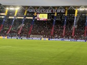La Vinotinto evalúa condiciones del engramado del monumental