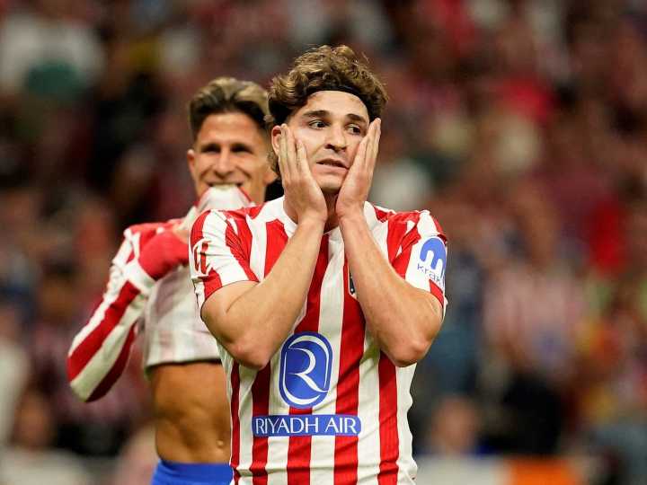 Julián Álvarez se pierde el debut del Atlético de Madrid frente al Liverpool en la Champions League: qué le pasó al futbolista argentino