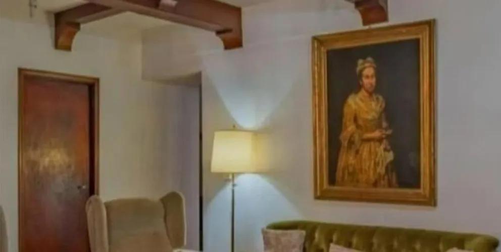 Tras nuevos allanamientos, la hija del jerarca nazi elude entregar el cuadro robado y ordenan su prisión domiciliaria