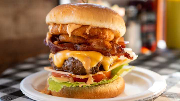 6 North Jersey spots to celebrate National Cheeseburger Day