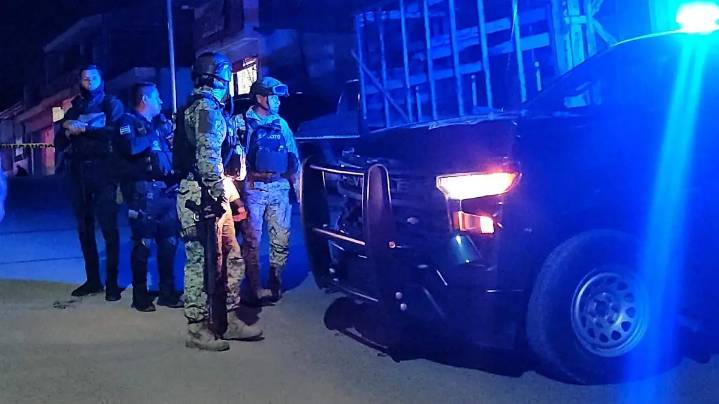 Sujetos atacan a balazos a hombre y mujer en la colonia Centro de Culiacán