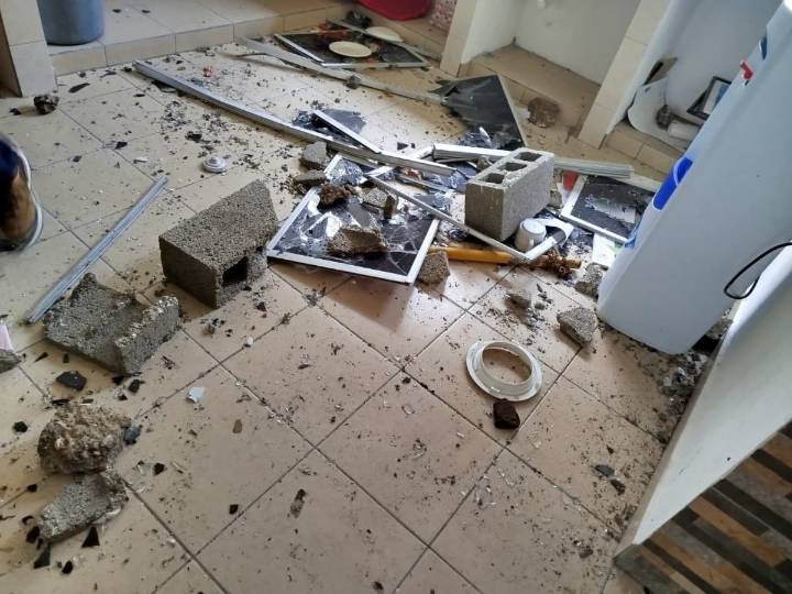 Estudiantes golpean a director del CETis 78 durante protesta en Altamira