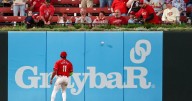 Giants clobber depleted Cardinals with two homers in 1st inning, 18 hits in drubbing