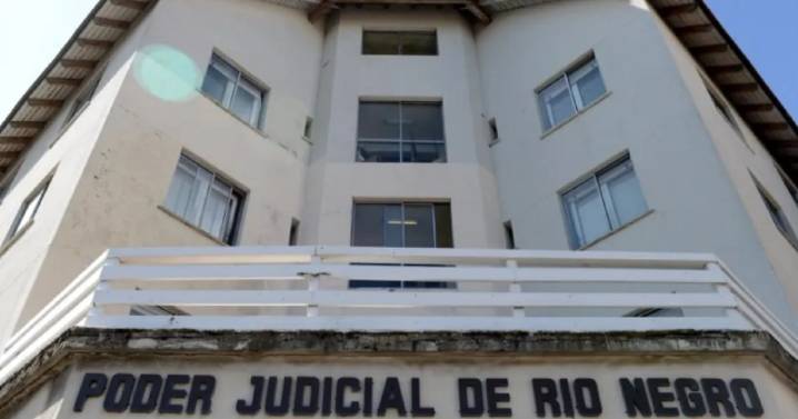Intentó reducir la cuota alimentaria, pero la Justicia de Bariloche lo frenó: «Es joven y puede trabajar»