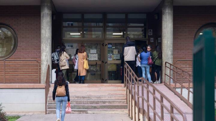Los sindicatos denuncian que hay plazas de profesores en Aragón que no se han ofertado