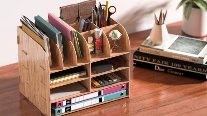 Transformá las cajas de celular vacías en este increíble organizador para tu oficina