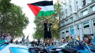 Protestas pro Palestina obligaron a suspender la Vuelta Ciclista en Madrid a pocos kilómetros de la llegada