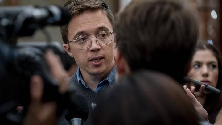 El testigo que habló con Errejón antes de declarar: "Para lo que necesites"