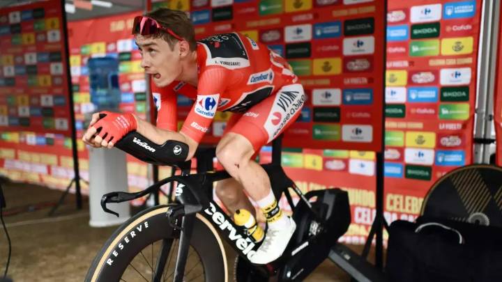 Vuelta a España 2025: así van los colombianos en las clasificaciones tras la etapa 14, Harold Tejada es 11 y Egan explotó