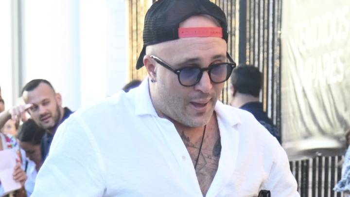 Disgusto entre los nuevos vecinos de Kiko Rivera por la llegada del hijo de Isabel Pantoja a la urbanización La Juliana
