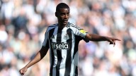 Liverpool signs Alexander Isak from Newcastle for British