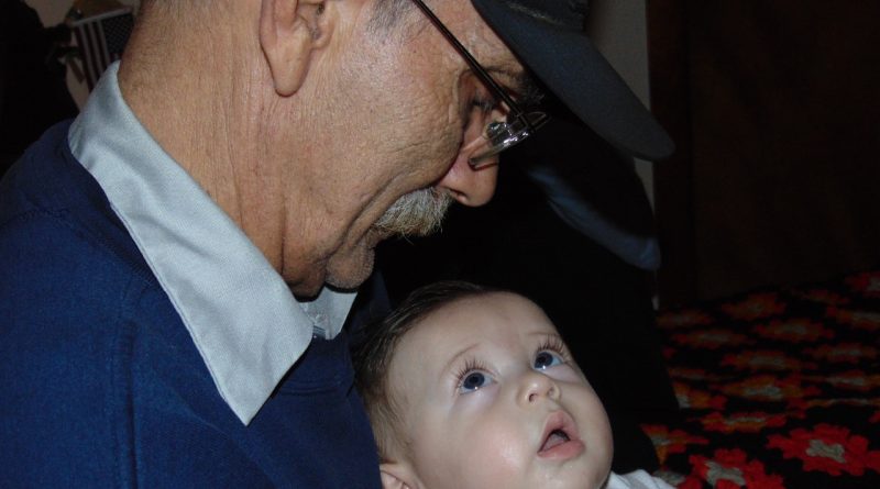 Grandpa Regales Youngsters With Tales of the Cash and Carry Toilet