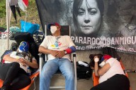 Tres venezolanos cumplen 24 horas en huelga de hambre en la CPI: exigen justicia