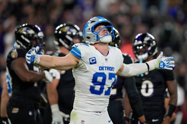 Lions run over Ravens, sack Lamar Jackson 7 times