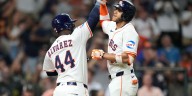 Yordan Alvarez gets 4 hits, Astros score 4 runs in 8th to beat Yankees