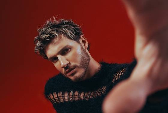 Fede Dorcaz lanza “Si tú la vieras”, una cumbia argentina con proyección internacional