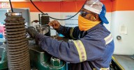 Oregon Gained Government Workers in the Past Year While Manufacturing Ranks Fell