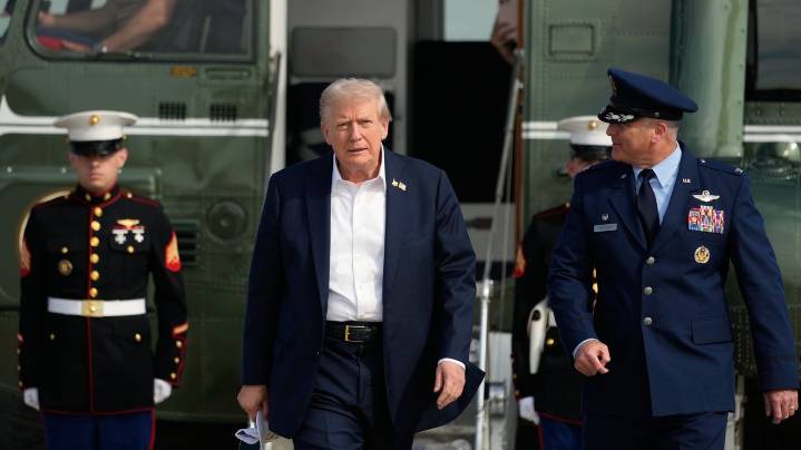 Supreme Court keeps in place Trump funding freeze that threatens billions of dollars in foreign aid